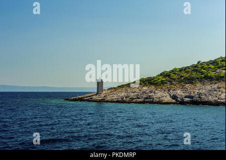 Ein Leuchtturm an der Küste der Insel Stockfoto