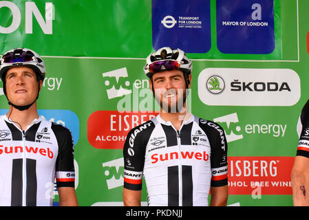 Die Fahrer des Team sunweb an der OVO Energy Tour von Großbritannien Radrennen, Stadium 8, London, UK. Stockfoto