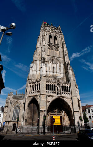 Die Basilika Unserer Lieben Frau in Tongeren (Belgien, 20/07/2010) Stockfoto