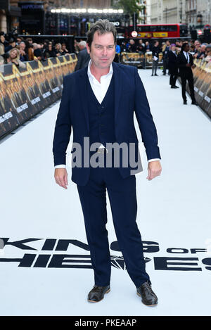 Joe Penhall ankommen für Der König der Diebe Weltpremiere auf der Vue West End, den Leicester Square, London statt. PRESS ASSOCIATION Foto. Bild Datum: Mittwoch, September 12, 2018. Foto: Ian West/PA-Kabel Stockfoto