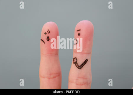 Finger Kunst der Familie während der Streit. Konzept der Mann ruft auf Frau Stockfoto