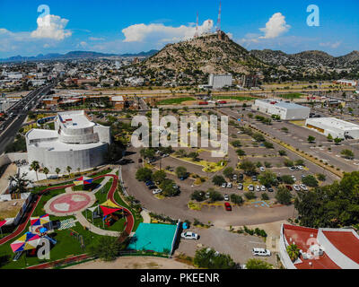 Museo de Arte de Sonora, MUSAS. Cerro de la Campana. Parque Recreativo. Cerro de la Campana. .. Cerro de la Campana. Urbano, Paisaje paisaje de la ci Stockfoto