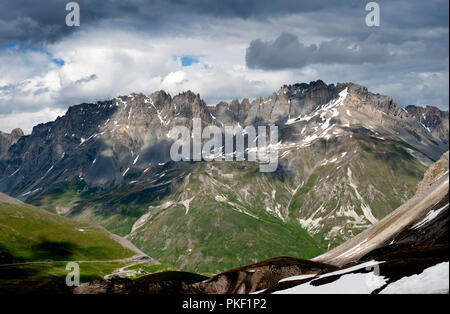 Impressionen von der Französischen Alpen vom Col du Galibier, in den Hautes Alpes (Frankreich, 14.06.2010) Stockfoto