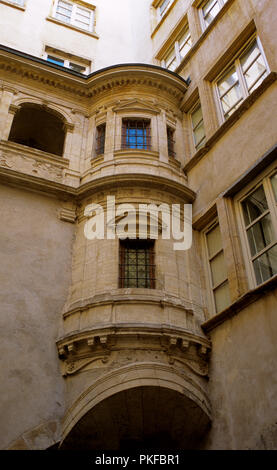 Das Hôtel de Bullioud traboule Passage in der Altstadt von Lyon (Frankreich, 20/10/2007) Stockfoto