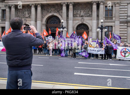 Glasgow, Großbritannien. September 2018. EQUAL Pay Strike Demo in Glasgow City Chambers und George Square., Glasgow, Schottland. Stockfoto