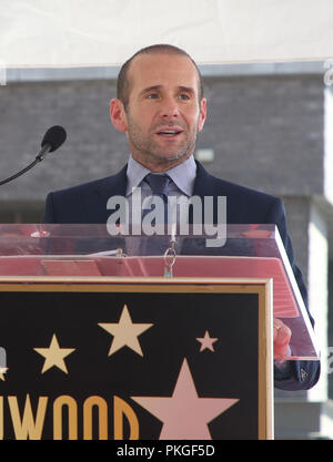 Los Angeles, Ca, USA. 13 Sep, 2018. Max Mutchnick, in der Hollywood Walk of Fame Zeremonie zu Ehren Eric McCormack in Los Angeles, Kalifornien am 13. September 2018. Credit: Faye Sadou/Medien Punch/Alamy leben Nachrichten Stockfoto