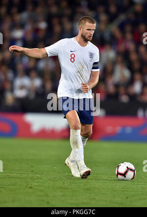 Eric Dier von England England V SCHWEIZ INTERNATIONALE FREUNDLICH ENGLAND V SCHWEIZ INTERNATIONALE FREUNDLICH, 11. September 2018 GBC 12067 STRENG REDAKTIONELLE VERWENDUNG NUR. Wenn der Spieler/Spieler in diesem Bild dargestellt ist/Spielen für einen englischen Club oder das England National Team. Dann ist dieses Bild darf nur für redaktionelle Zwecke verwendet werden. Keine kommerzielle Nutzung. Folgende Verwendungen sind auch dann eingeschränkt, wenn in einem redaktionellen Kontext: Verwendung in Verbindung mit oder als Teil eines nicht autorisierten Audio-, Video-, Daten-, Spielpläne, Verein/liga Logos, Wetten, Spiele oder eine "Live"-Diensten. Auch R Stockfoto