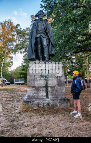 Berlin-Dahlem. Denkmal von Friedrich Wilhelm von Steuben, preußischer Offizier während 7 Jahren Krieg & Amerikanischen Offizier während des Amerikanischen Unabhängigkeitskrieges Stockfoto