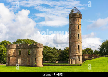 Bleibt der Eglinton Schloss, Kilwinning, Ayrshire <Schottland. Eglinton Burg war eine großen gotischen Kronenmutter Herrenhaus für die Grafen von Eglinton, st Stockfoto