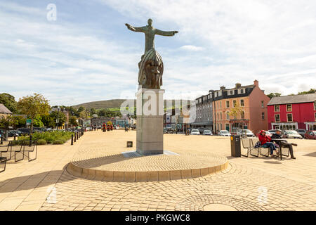 Bantry, West Cork, Irland Stadtplatz und der Promenade Stockfoto