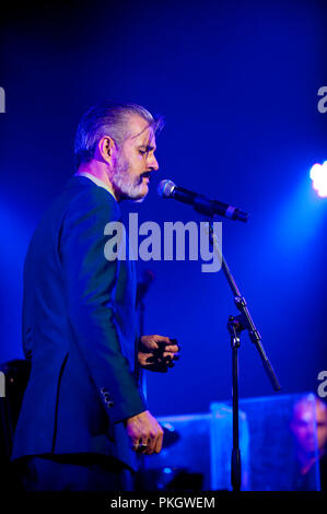 Konzert der belgischen Band Triggerfinger in der Amerikaans Theater, Brüssel (Belgien, 25/11/2011) Stockfoto