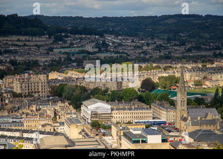 Ein Panoramablick auf die Postkarte Blick auf Badewanne, von der Oberseite der Buchenwald(Klippe in Alexandra Park. Stockfoto