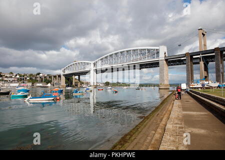 Plymouth, Devon, UK. 13. September 2018. Die Royal Albert und Thamar Brücken überspannt den Fluss Tamar zwischen Cornwall und Devon. Die Royal Albert Br Stockfoto