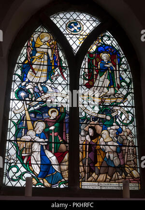 Geburt Christi und Verkündigung Glasmalereien in St. Botolph's Church, Shepshed, Leicestershire, England, Großbritannien Stockfoto