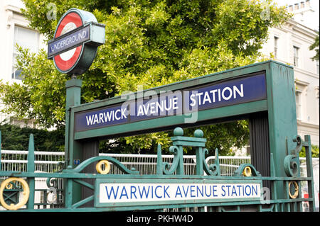 Warwick Avenue U-Bahnstation Eingang in Maida Vale, London, 2008 Stockfoto