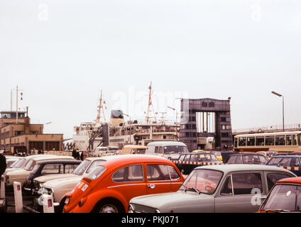 Hafen von Dover in Kent, England. Originalfoto aus dem Archiv, aufgenommen im August 1973 Stockfoto