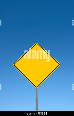 Leere diamond Road Sign