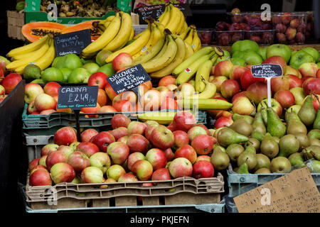 Obst in der Borough Market in London England United Kingdom UK Abschaltdruck Stockfoto