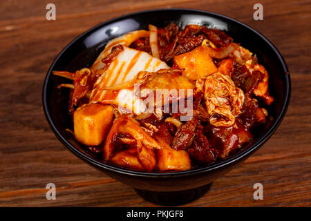 Kimchi mit Rindfleisch und Sauce Stockfoto