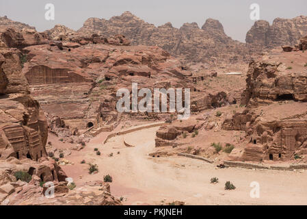 Petra Amphitheater, oben Blick von der Höhe des Opfers. Jordanien Stockfoto