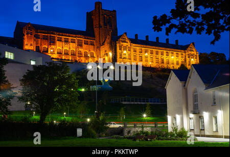 Bangor University, die Schule auf dem Hügel, gebaut 1907, die erste Universität im Norden von Wales. Bild im September 2018 übernommen. Stockfoto