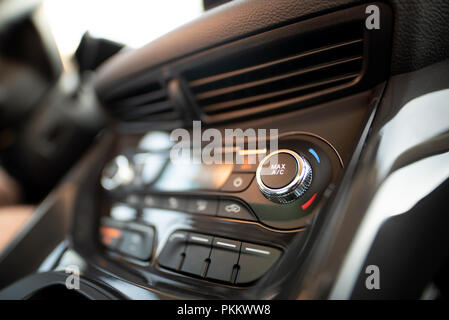 Klimaanlage Armaturenbrett im Auto. Auto Klimaanlage Stockfoto