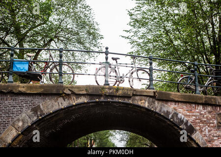 Bike Nutzung in Amsterdam hat um mehr als 40% in den letzten 20 Jahren gewachsen. Stockfoto