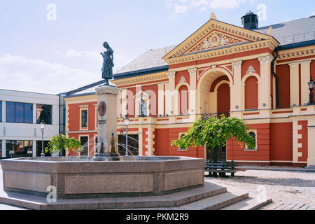 Theater im Zentrum der Altstadt von Klaipeda in Litauen, osteuropäische Land an der Ostsee. Stockfoto