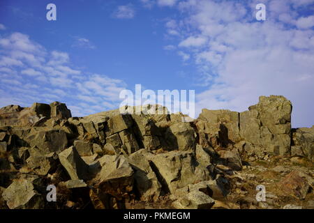 Beeindruckende Felsen auf dem Berg Achtermann, Harz im Nationalpark Harz, Niedersachsen, Deutschland. Stockfoto