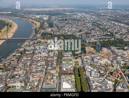 Luftaufnahme, Hofgarten, Dreischeibenhaus, ERGO Verwaltung, Kö-Bogen, Kö, Kö, ehemalige E: auf Verwaltung in Stockfoto