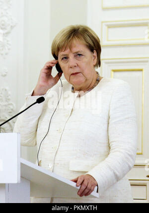 Vilnius, Litauen. 14 Sep, 2018. 14. September 2018, Litauen, Vilnius: Bundeskanzlerin Angela Merkel bei der Pressekonferenz im Präsidentenpalast in Vilnius nach dem Treffen mit den Staats- und Regierungschefs der drei baltischen Staaten Estland, Lettland und Litauen. Credit: Alexander Welscher/dpa/Alamy leben Nachrichten Stockfoto