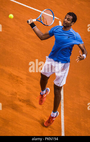 Kraljevo, Serbien. 14. September 2018, Kraljevo Sportstätte, Kraljevo, Serbien; Tennis Davis Cup World Group, Play-off, Serbien gegenüber Indien; Ramkumar Ramanathan (IND) liefert Credit: Nikola Krstic/Alamy leben Nachrichten Stockfoto