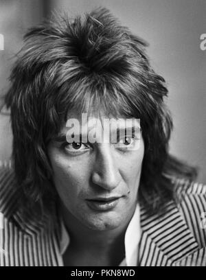 Die Niederlande, Amsterdam, Rod Stewart und die Presse. 24-02-1976 Stockfoto