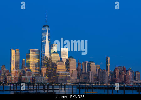 Blick auf die Skyline von Manhattan aus New Jersey, USA Stockfoto