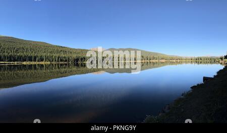 Morgen Reflexion im Echo Lake Stockfoto