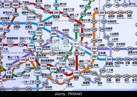 Tokio, Japan - Dezember 4, 2016: U-Bahn-Netz Karte in Tokio. Toei U-Bahn und Tokyo Metro sind 285 Stationen und haben 8,7 Millionen Benutzer täglich. Stockfoto