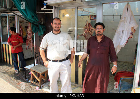 Arabisch Metzger auf der Alten Souk in Al-Balad, der historischen Altstadt von Jeddah, Saudi Arabien Stockfoto