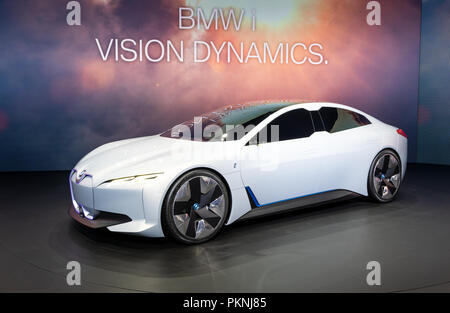 FRANKFURT, Deutschland - 13.09.2017: BMW iVision Dynamics elektrische Konzeptfahrzeug auf der Frankfurter Automobilausstellung IAA. Stockfoto