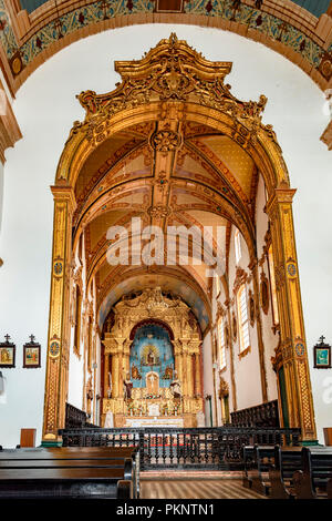 Altar in das Innere des berühmten Kirche unseres Herrn von Bonfm in der Stadt Salvador, Bahia Stockfoto