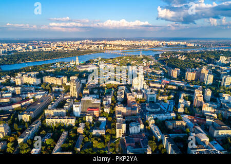 Luftaufnahme von Pechersk, einem zentralen Viertel von Kiew, der Hauptstadt der Ukraine Stockfoto