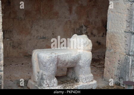 Chichén Itzá archäologische Stätte mit seinen prächtigen Strukturen Stockfoto