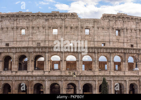 Rom ist die Hauptstadt von Italien. Die Vatikanstadt ist ein unabhängiges Land innerhalb der Stadtgrenzen von Rom. Stockfoto