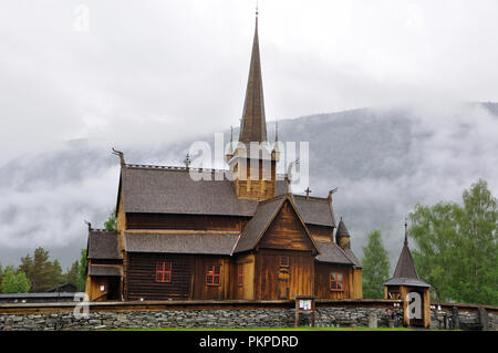 Borgund Holzkirche in Norwegen ansässig waren, sehr häufig im Norden Europas. Stockfoto