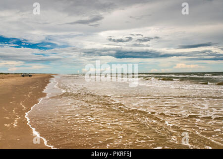 Strand am Golf von Mexiko, in der Nähe von Matagorda, Texas, USA Stockfoto