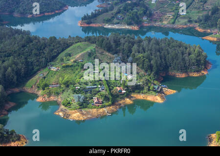 Guatape See gesehen von der Oberseite des berühmten Felsen (Piedra) Stockfoto