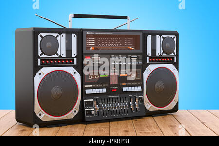 Boombox auf dem hölzernen Tisch, 3D-Rendering Stockfoto