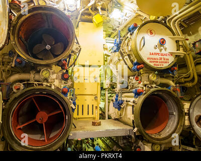 San Diego, Aug. 2: Innenansicht des berühmten B-39 U-Boot am Aug 2, 2014 in San Diego, Kalifornien Stockfoto