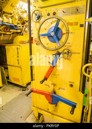 San Diego, Aug. 2: Innenansicht des berühmten B-39 U-Boot am Aug 2, 2014 in San Diego, Kalifornien Stockfoto