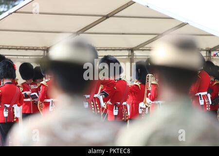 Worcester, Worcestershire, Großbritannien. 15. September 2018. Soldaten der Gurkha Regiment besuchen das Trommelfell Service bei Gheluvelt Park, Worcester. Peter Lopeman/Alamy leben Nachrichten Stockfoto