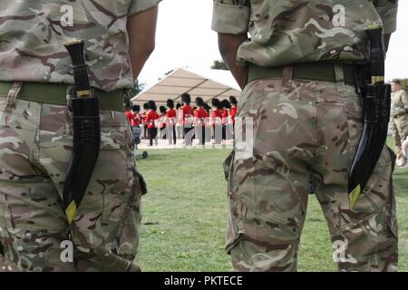 Worcester, Worcestershire, Großbritannien. 15. September 2018. Soldaten der Gurkha Regiment besuchen das Trommelfell Service bei Gheluvelt Park, Worcester. Peter Lopeman/Alamy leben Nachrichten Stockfoto